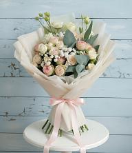 Букет цветов из:  Розы и Лизиантусы в Мишелёвке