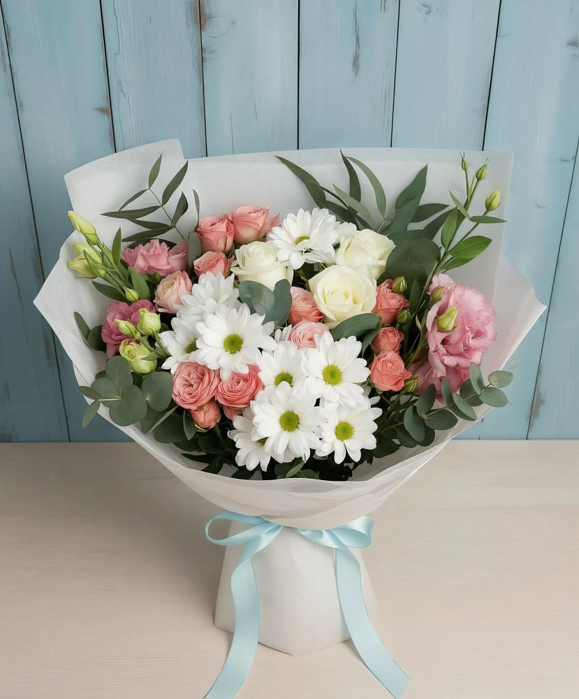 Букет цветов из: Розы, Лизиантусы и Хризантемы в Мишелёвке