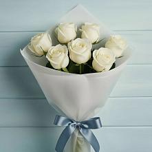 Букет 7 Белых роз Эдлесс Лав в Мишелёвке
