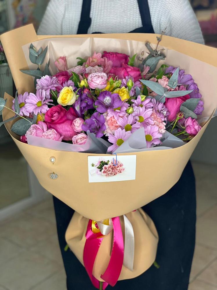 Букет цветов из: Хризантемы, Гвоздики и Альстромерии в Мишелёвке