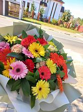 Букет цветов из:  Герберы #REPLACE_PRED# Мишелёвке