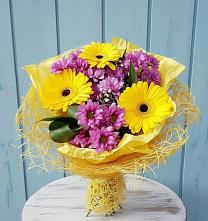 Букет цветов из:  Хризантемы и Герберы #REPLACE_PRED# Мишелёвке