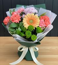 Букет цветов из:  Гвоздики, Розы, Герберы и Хризантемы #REPLACE_PRED# Мишелёвке