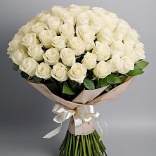 Букет 101 беля роза Белоснежка в Мишелёвке