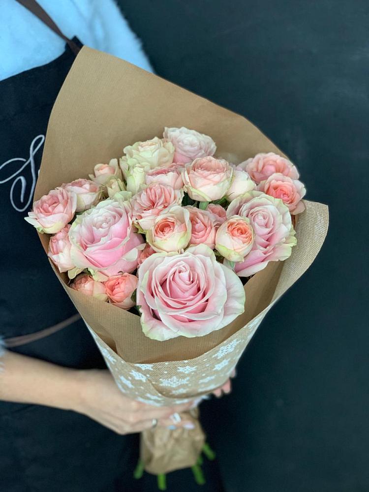 Букет цветов из: Хризантемы и Розы в Мишелёвке