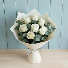 Букет Белые розы в Эвкалипте в Мишелёвке